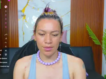 Alonddra-tay  live sex cam