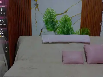 Alonddra-tay  live sex cam