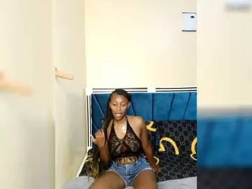 Chloe--1a  live sex cam