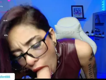 Luciferdevil1  live sex cam