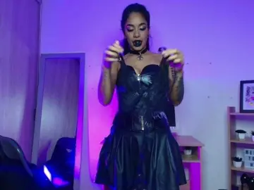 Luciferdevil1  live sex cam