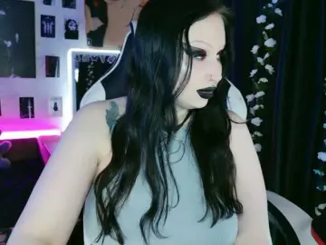 Razor-claw  live sex cam