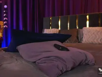 EmpressDesire  live sex cam