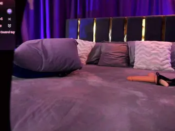 EmpressDesire  live sex cam