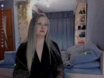 MoCuishle  live sex cam