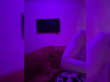 Sweetkira25  live sex cam