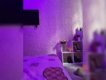 Sweetkira25  live sex cam