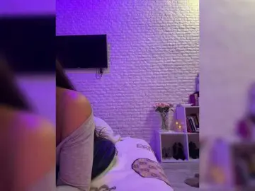 Sweetkira25  live sex cam