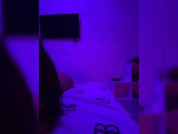 Sweetkira25  live sex cam