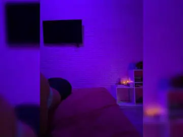 Sweetkira25  live sex cam