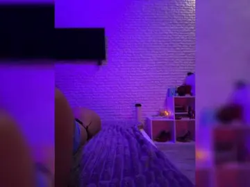 Sweetkira25  live sex cam