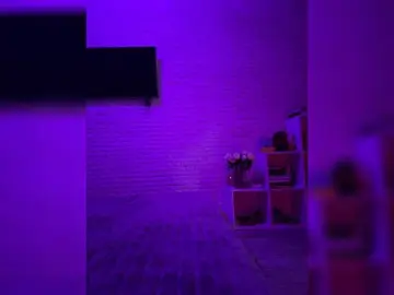 Sweetkira25  live sex cam