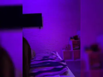 Sweetkira25  live sex cam
