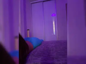 Sweetkira25  live sex cam
