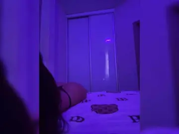 Sweetkira25  live sex cam
