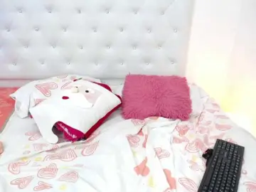 Sweettcanela  live sex cam