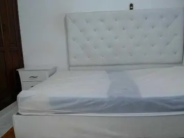 Sweettcanela  live sex cam