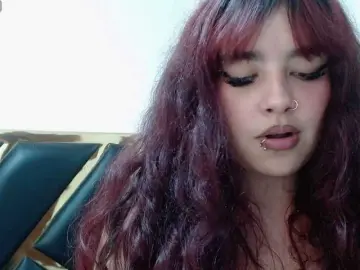 CarolRousee  live sex cam