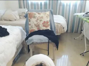 GiuliaHotXXX1  live sex cam