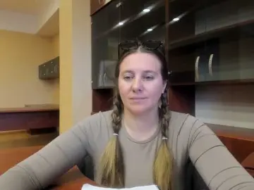 Nionell  live sex cam