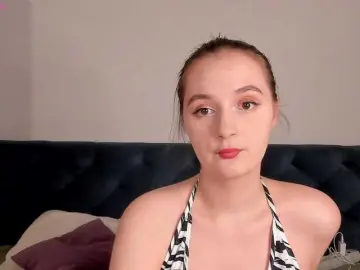 Amy-Desiree  live sex cam