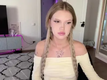 LaniMcgranahan  live sex cam