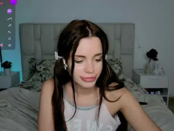 Little-kitticat  live sex cam