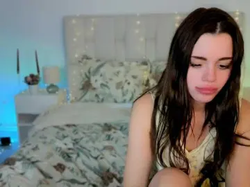 Little-kitticat  live sex cam