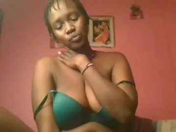 Sexxylucy  live sex cam