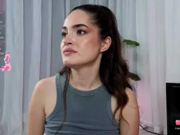 SweetAuraaa  live sex cam