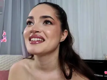 SweetAuraaa  live sex cam