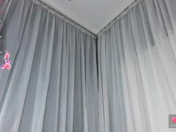 SweetAuraaa  live sex cam