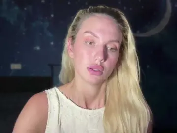 TrishaSurvis  live sex cam