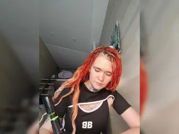 Velvet-and-Venom  live sex cam