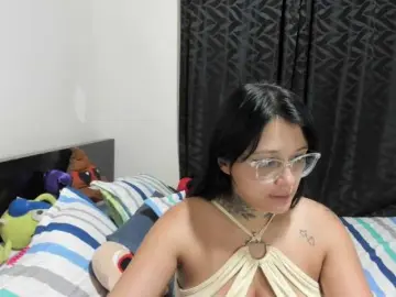 Katy-bello  live sex cam
