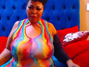 Ebonycandy10  live sex cam