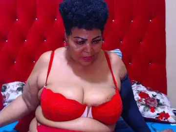 Ebonycandy10  live sex cam