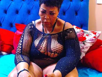 Ebonycandy10  live sex cam