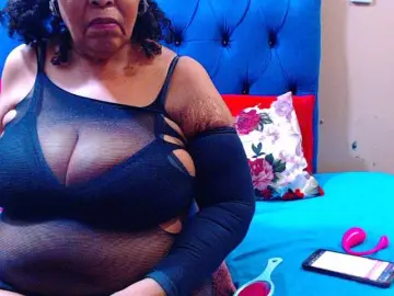 Ebonycandy10  live sex cam