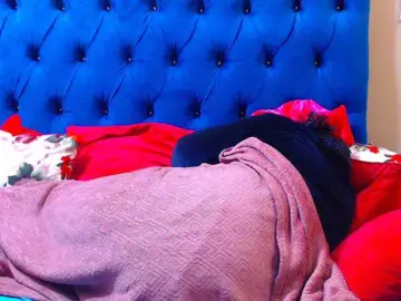 Ebonycandy10  live sex cam