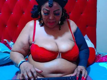 Ebonycandy10  live sex cam