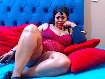 Ebonycandy10  live sex cam