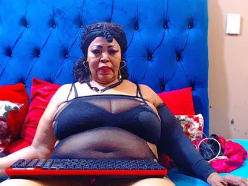 Ebonycandy10  live sex cam