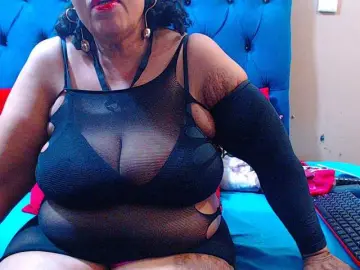 Ebonycandy10  live sex cam