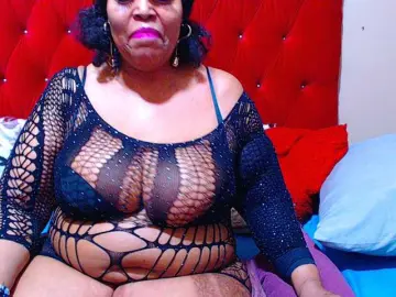 Ebonycandy10  live sex cam