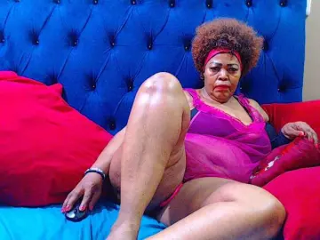 Ebonycandy10  live sex cam