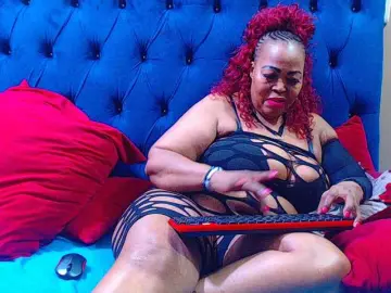 Ebonycandy10  live sex cam
