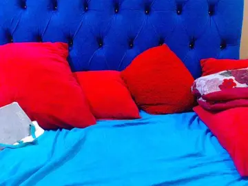 Ebonycandy10  live sex cam