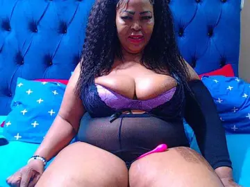 Ebonycandy10  live sex cam