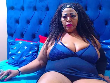 Ebonycandy10  live sex cam
